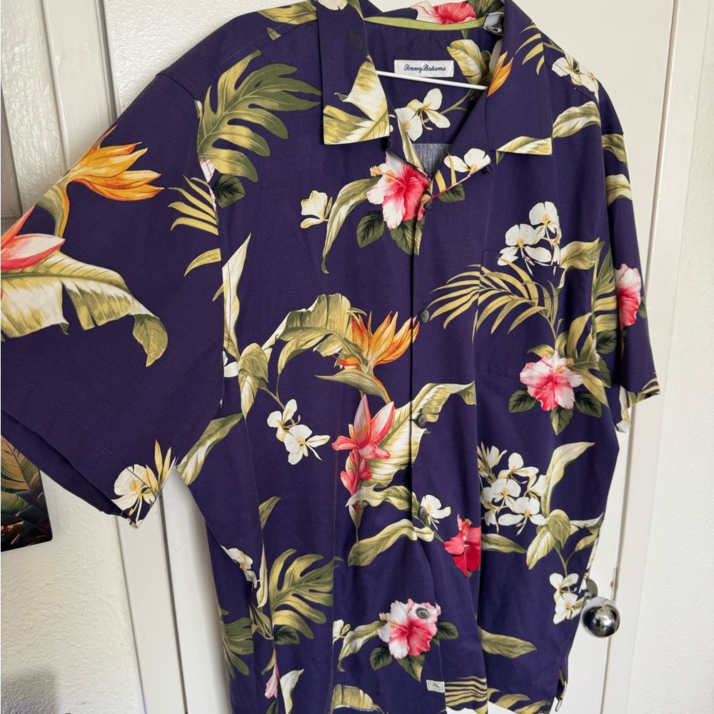 Tommy Bahama Men's Floral Hawaiian Shirt - Navy